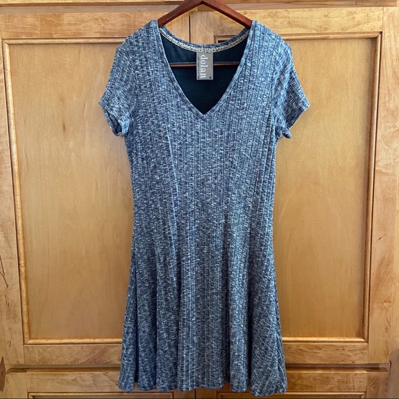dolan Dresses & Skirts - Anthropologie Dolan Left Coast v-neck ribbed dress